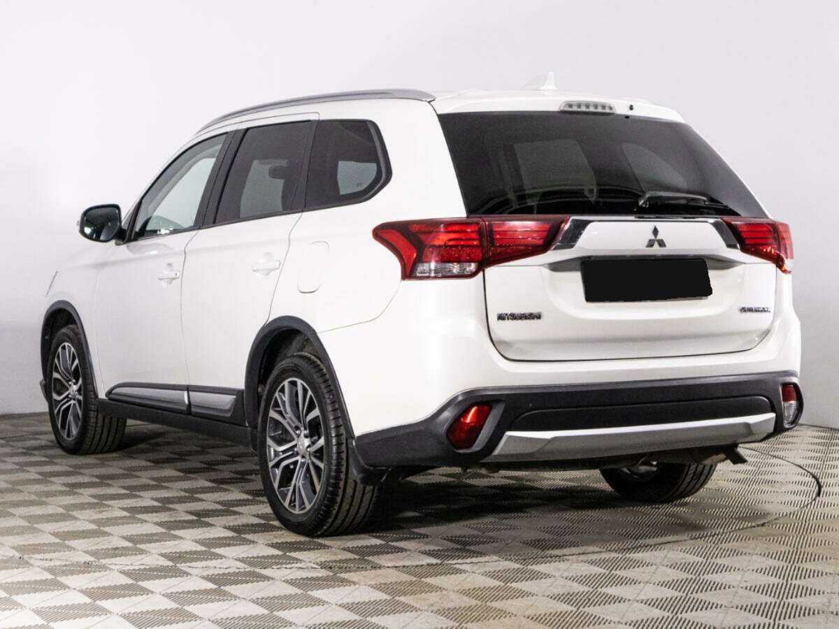 Купить Mitsubishi Outlander с пробегом. Фото: #6