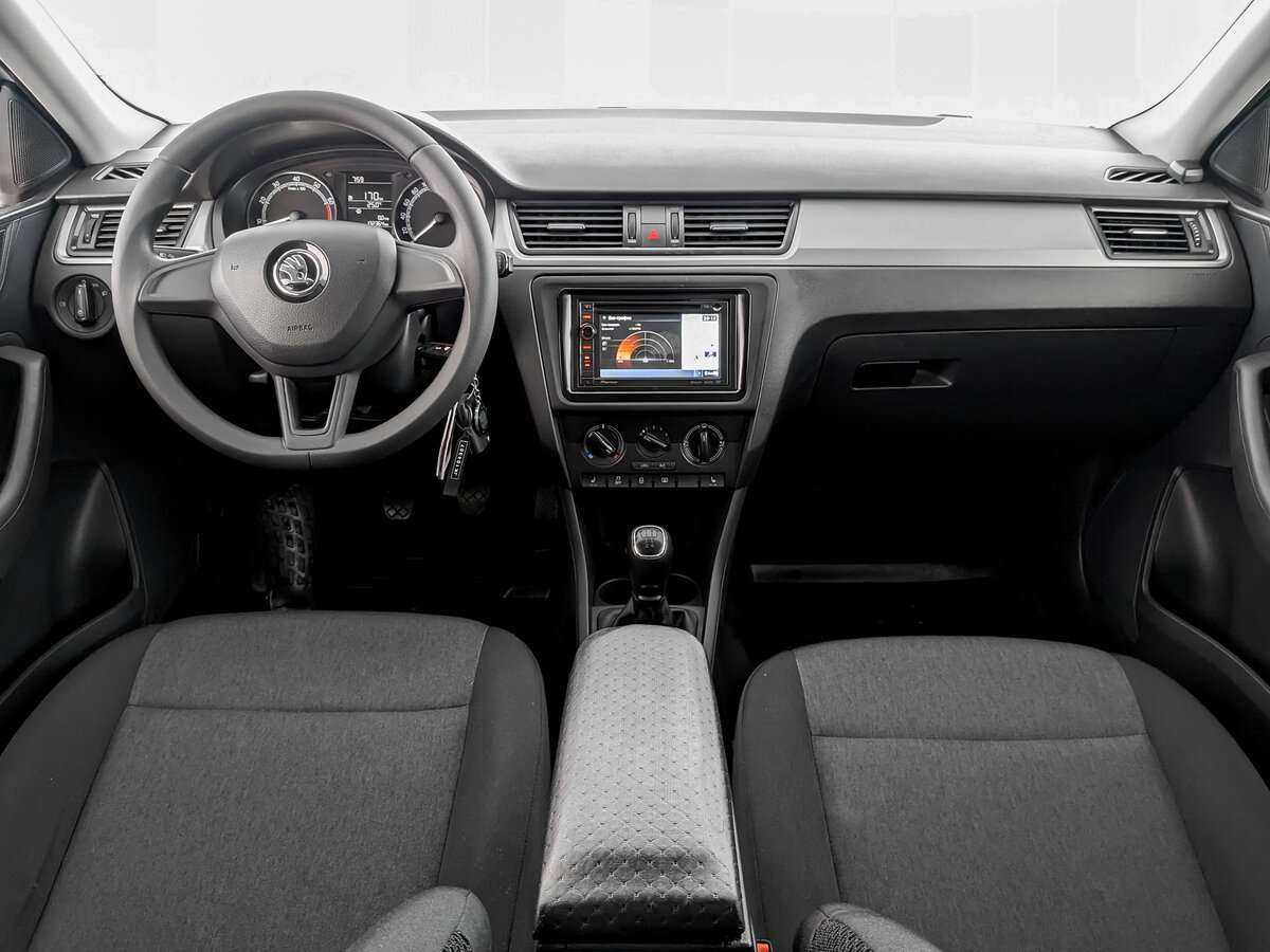 Купить Skoda Rapid с пробегом. Фото: #11
