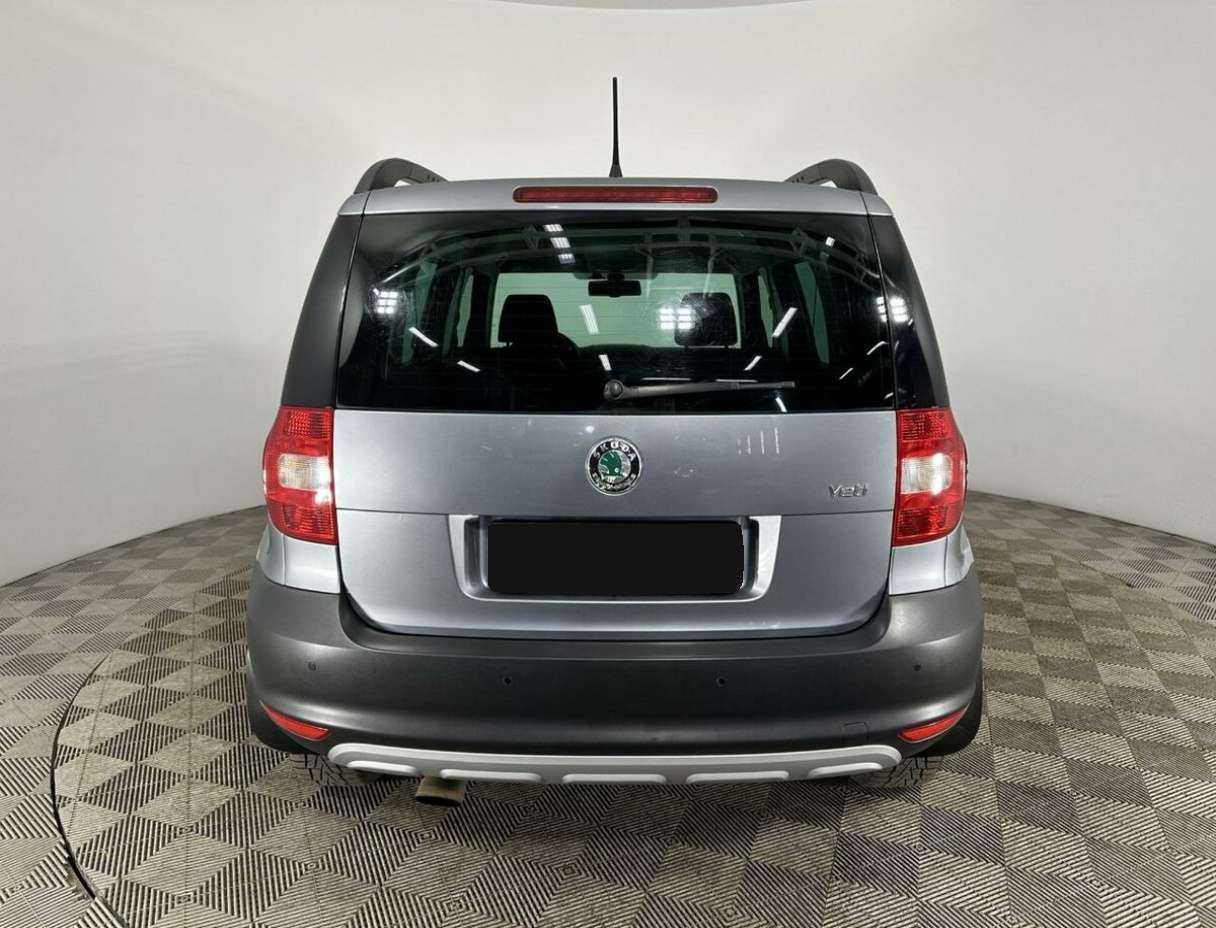 Купить Skoda Yeti с пробегом. Фото: #2