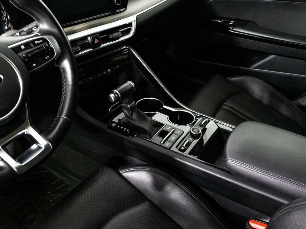 Купить Kia K5 с пробегом. Фото: #17