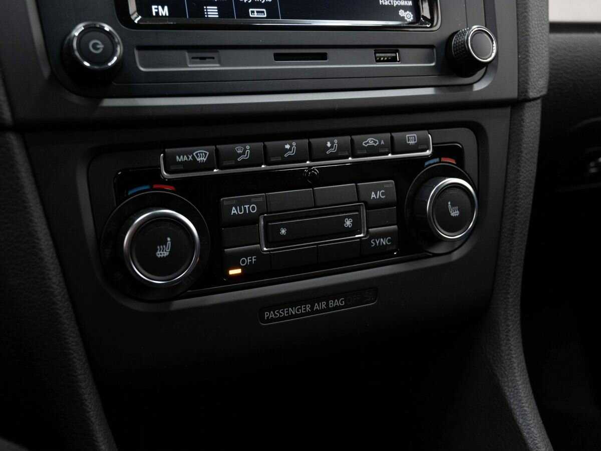 Купить Volkswagen Golf с пробегом. Фото: #16