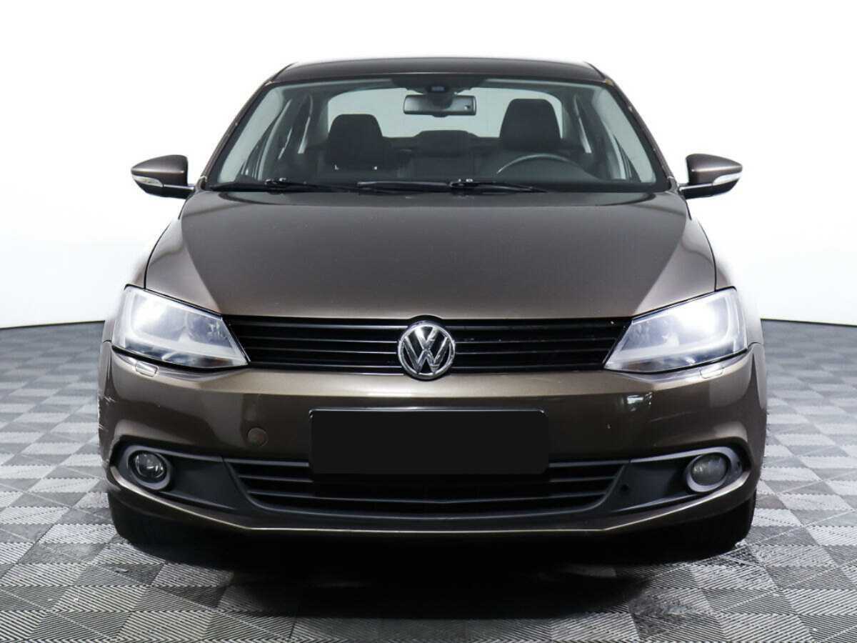 Купить Volkswagen Jetta с пробегом. Посмотреть фото