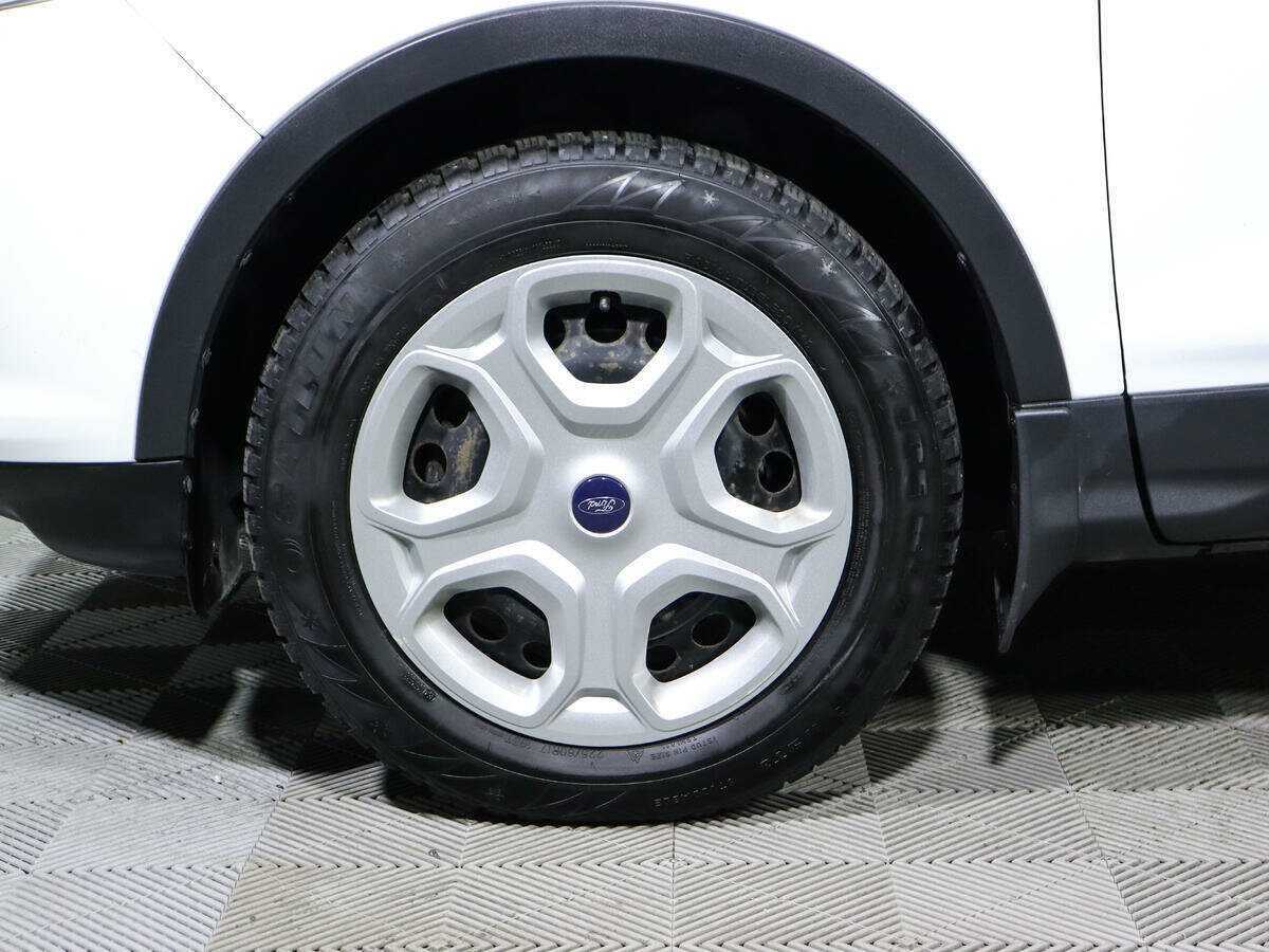 Купить Ford Kuga с пробегом. Фото: #14