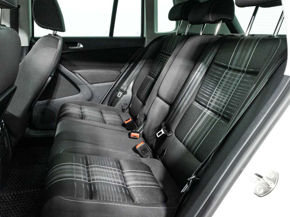 Купить Volkswagen Tiguan с пробегом. Фото: #9