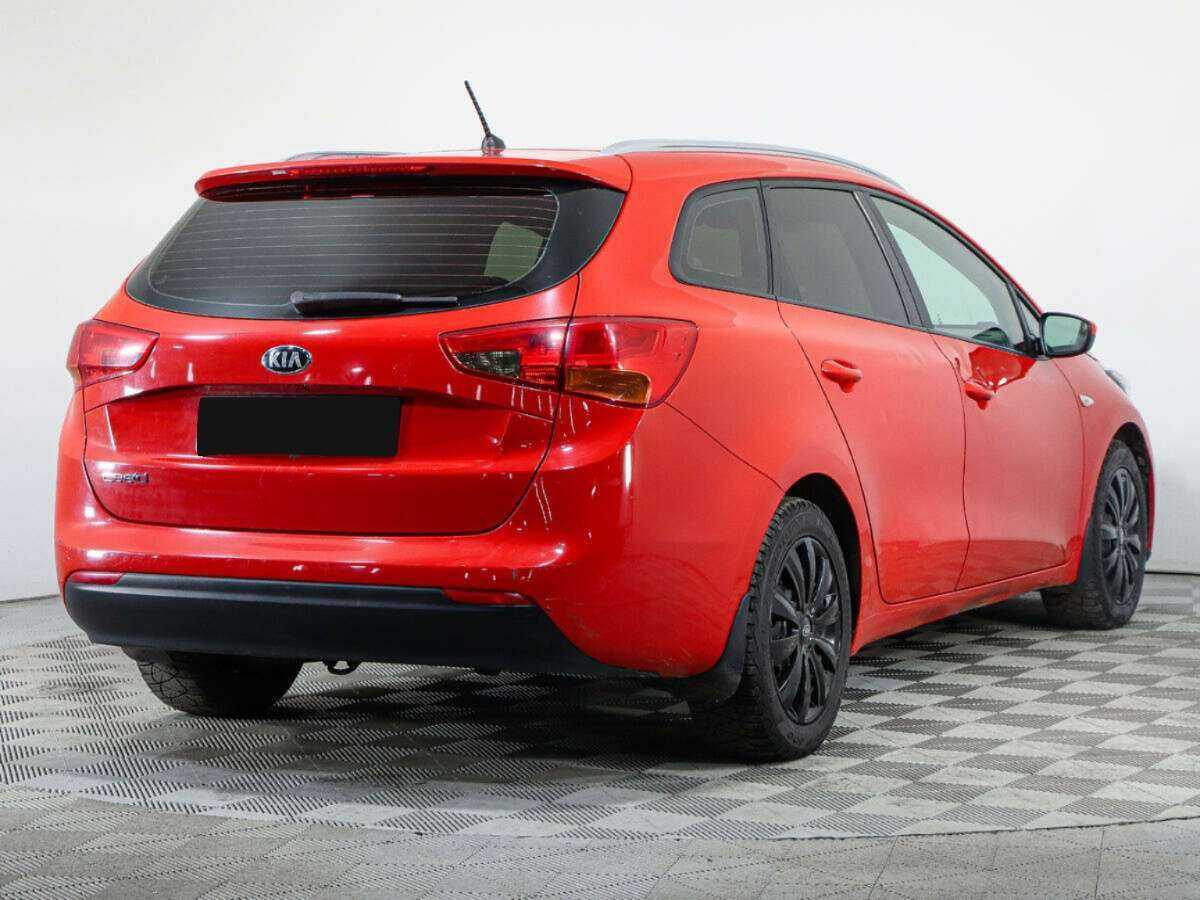 Купить Kia Ceed с пробегом. Фото: #4