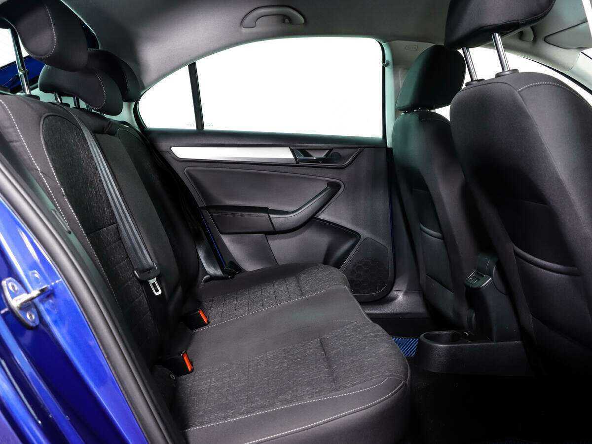 Купить Skoda Rapid с пробегом. Фото: #17
