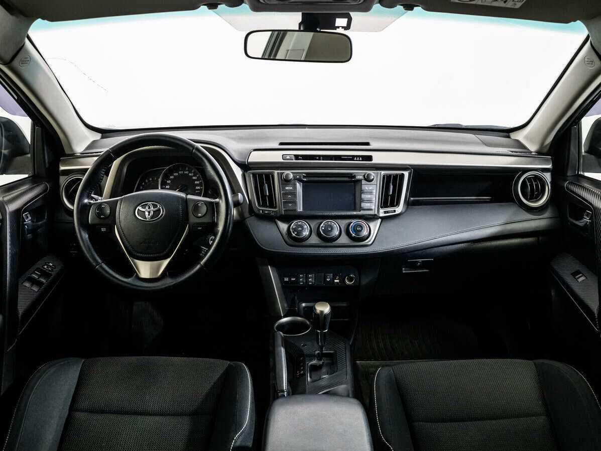 Купить Toyota RAV4 с пробегом. Фото: #11