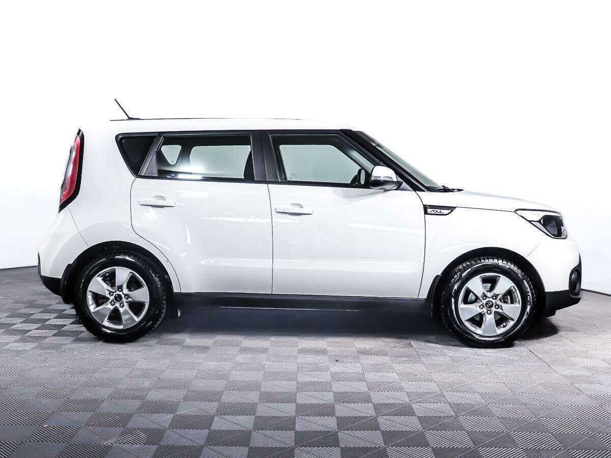 Купить Kia Soul с пробегом. Фото: #3