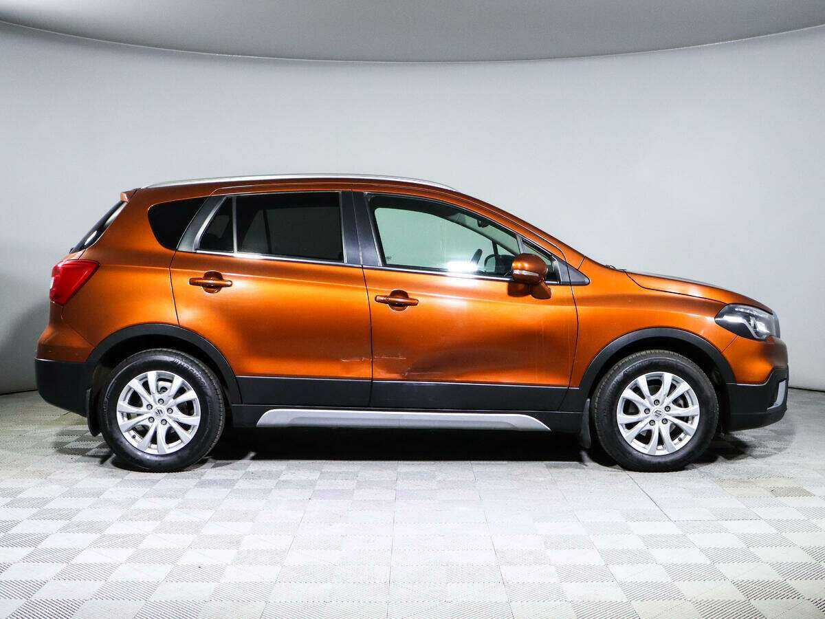 Купить Suzuki SX4 с пробегом. Фото: #3