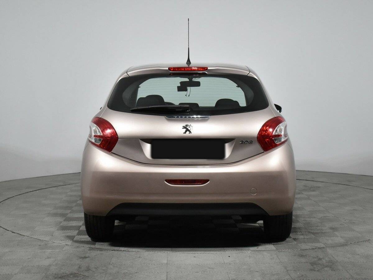 Купить Peugeot 208 с пробегом. Фото: #5