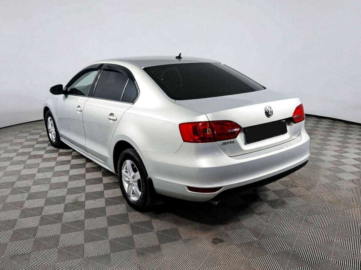 Купить Volkswagen Jetta с пробегом. Фото: #6