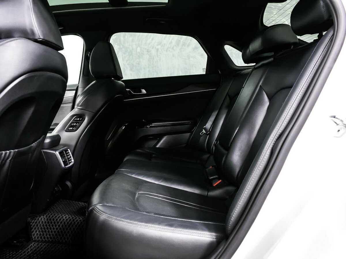 Купить Kia K5 с пробегом. Фото: #12