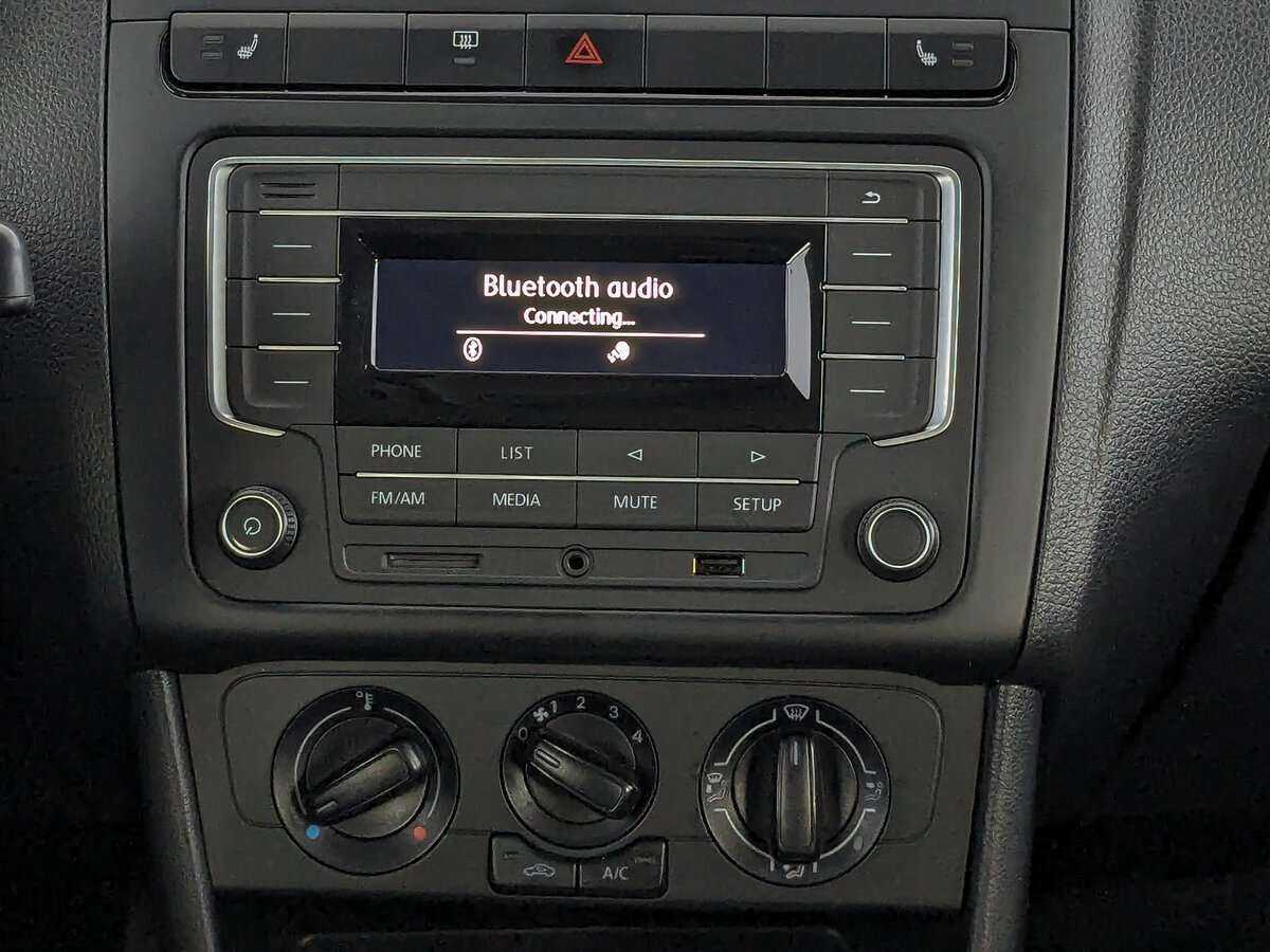 Купить Volkswagen Polo с пробегом. Фото: #16