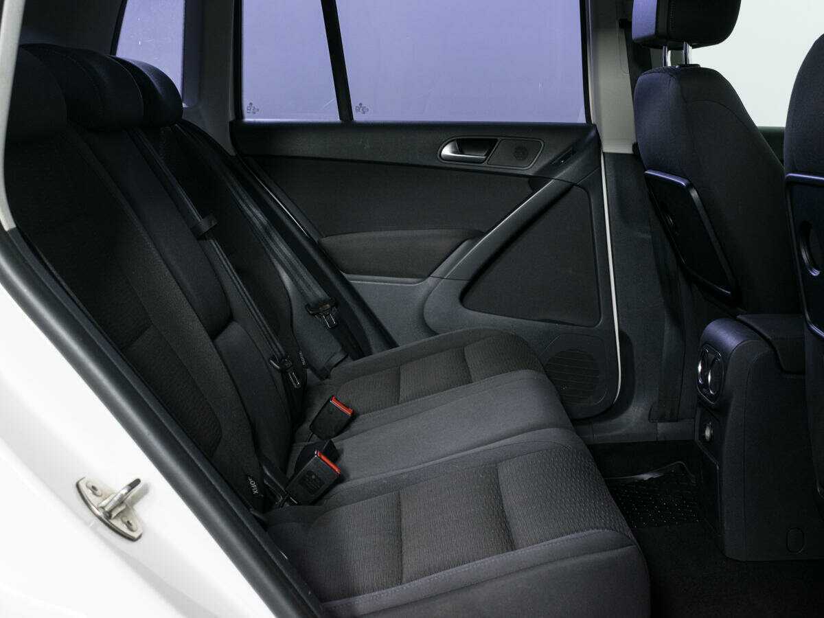 Купить Volkswagen Tiguan с пробегом. Фото: #8