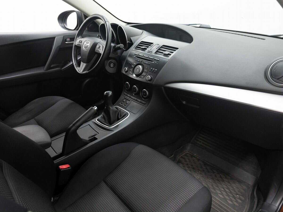 Купить Mazda 3 с пробегом. Фото: #11