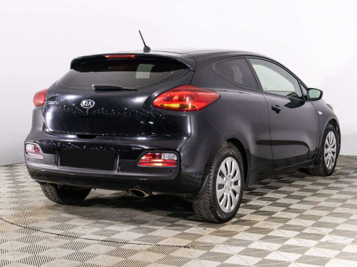 Купить Kia Ceed с пробегом. Фото: #4