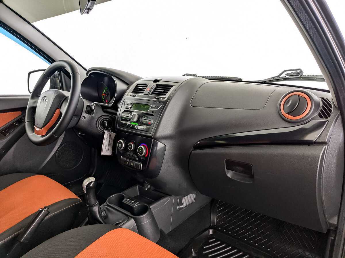 Купить Lada (ВАЗ) Kalina с пробегом. Фото: #8