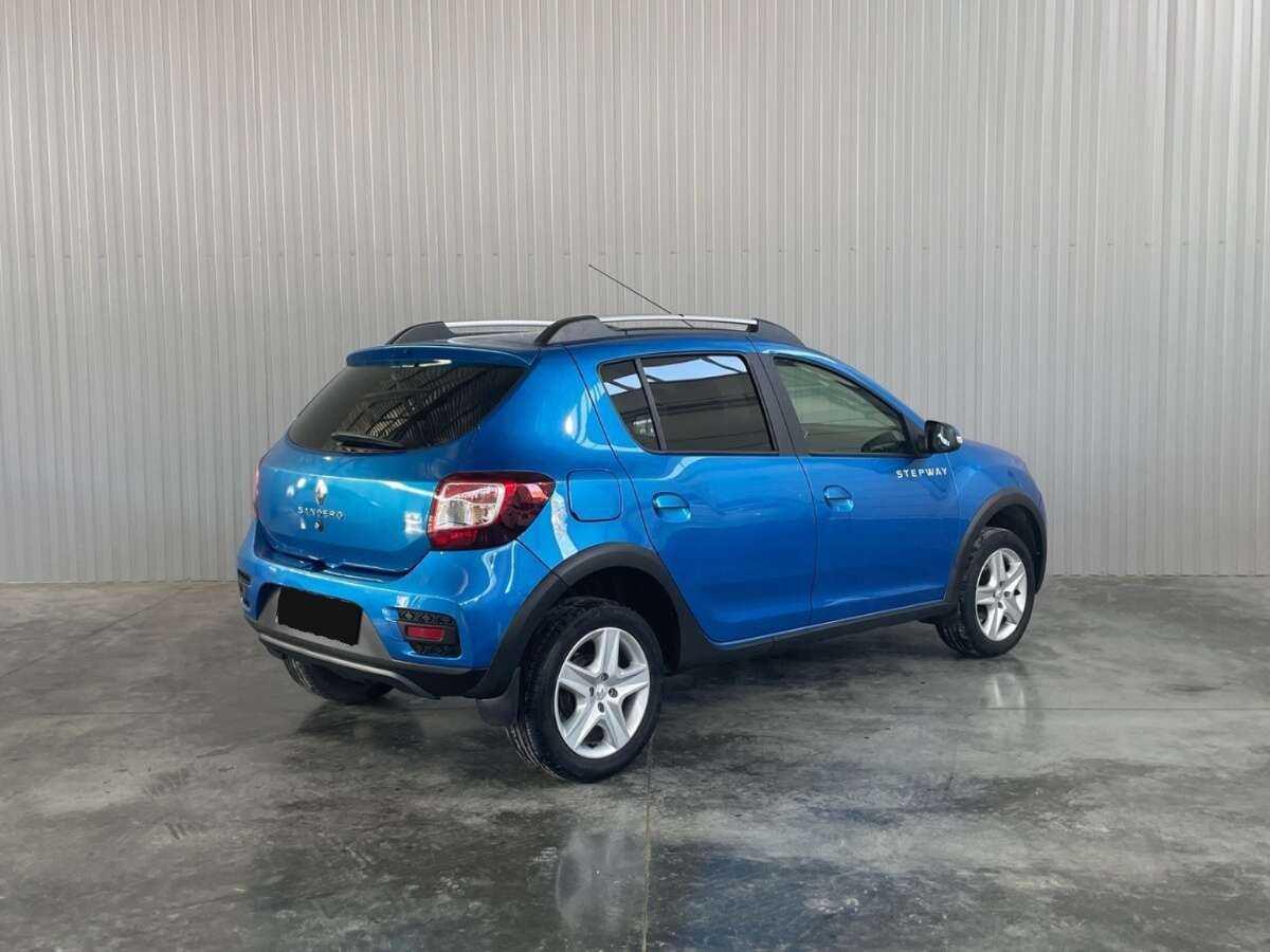 Купить Renault Sandero с пробегом. Фото: #4