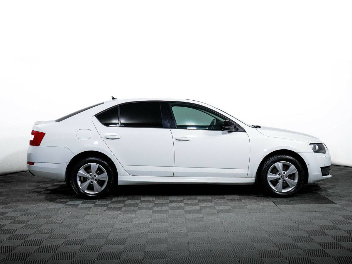 Купить Skoda Octavia с пробегом. Фото: #3