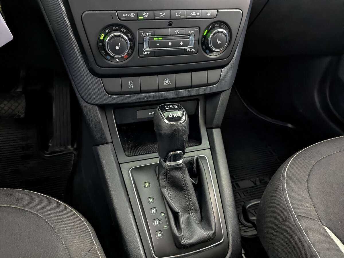 Купить Skoda Yeti с пробегом. Фото: #21