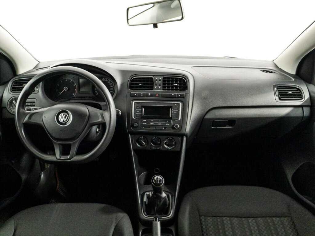 Купить Volkswagen Polo с пробегом. Фото: #12