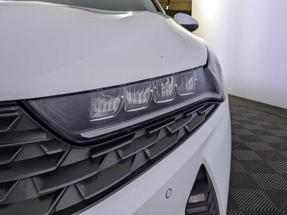 Купить Kia K5 с пробегом. Фото: #10