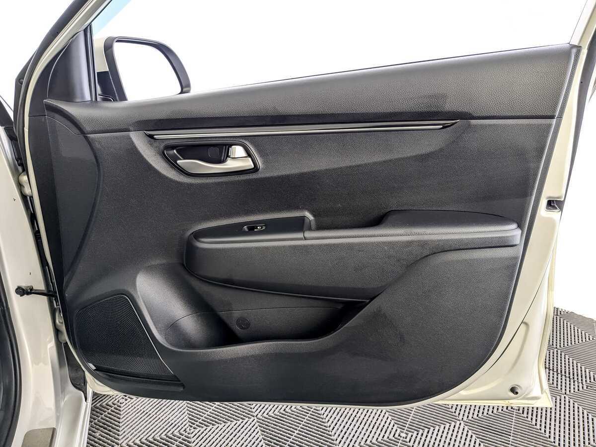 Купить Kia Rio с пробегом. Фото: #17