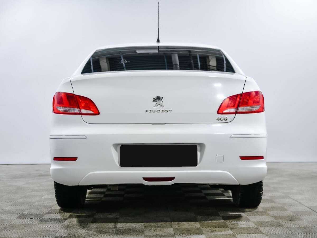 Купить Peugeot 408 с пробегом. Фото: #2