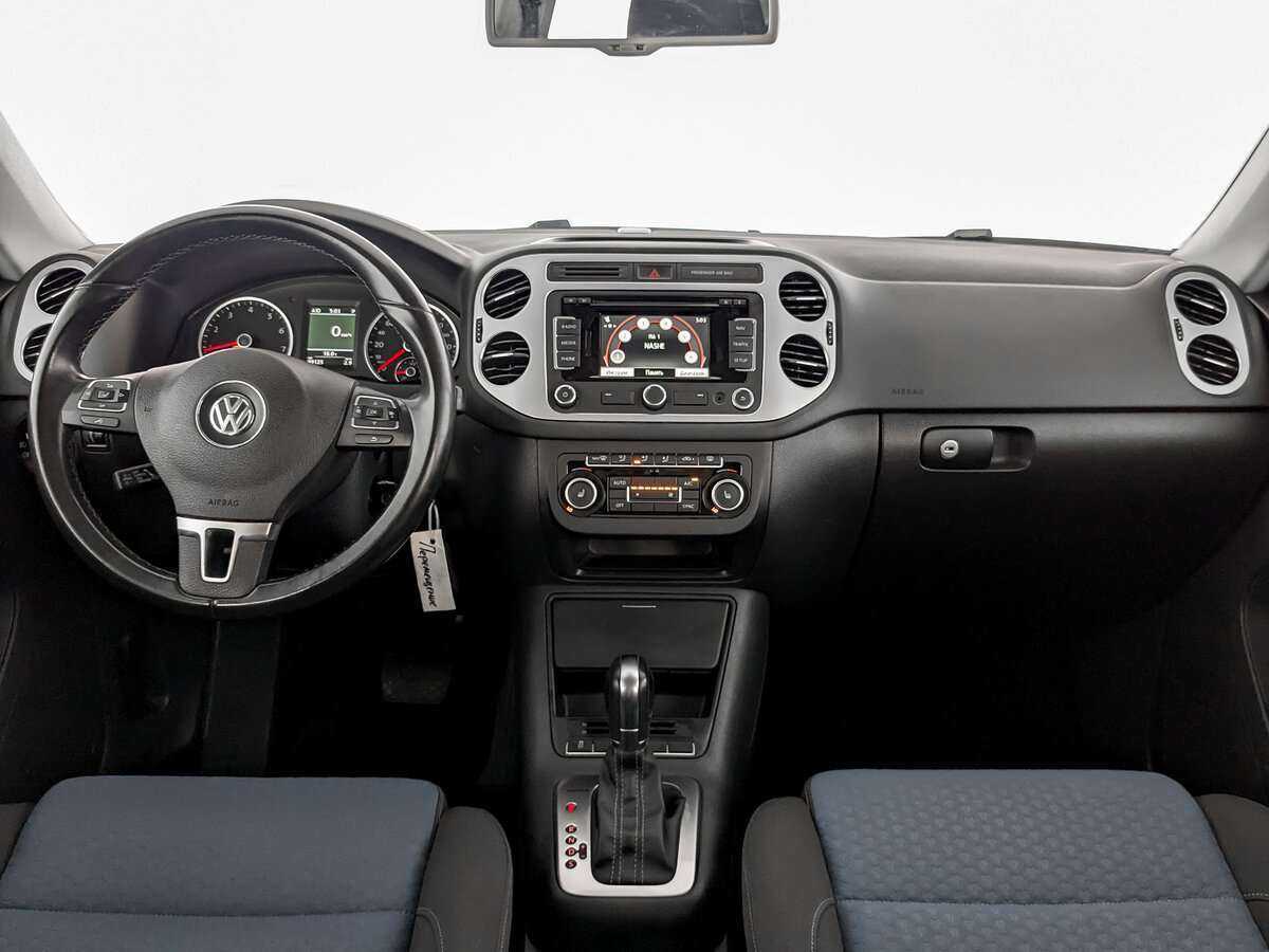 Купить Volkswagen Tiguan с пробегом. Фото: #11