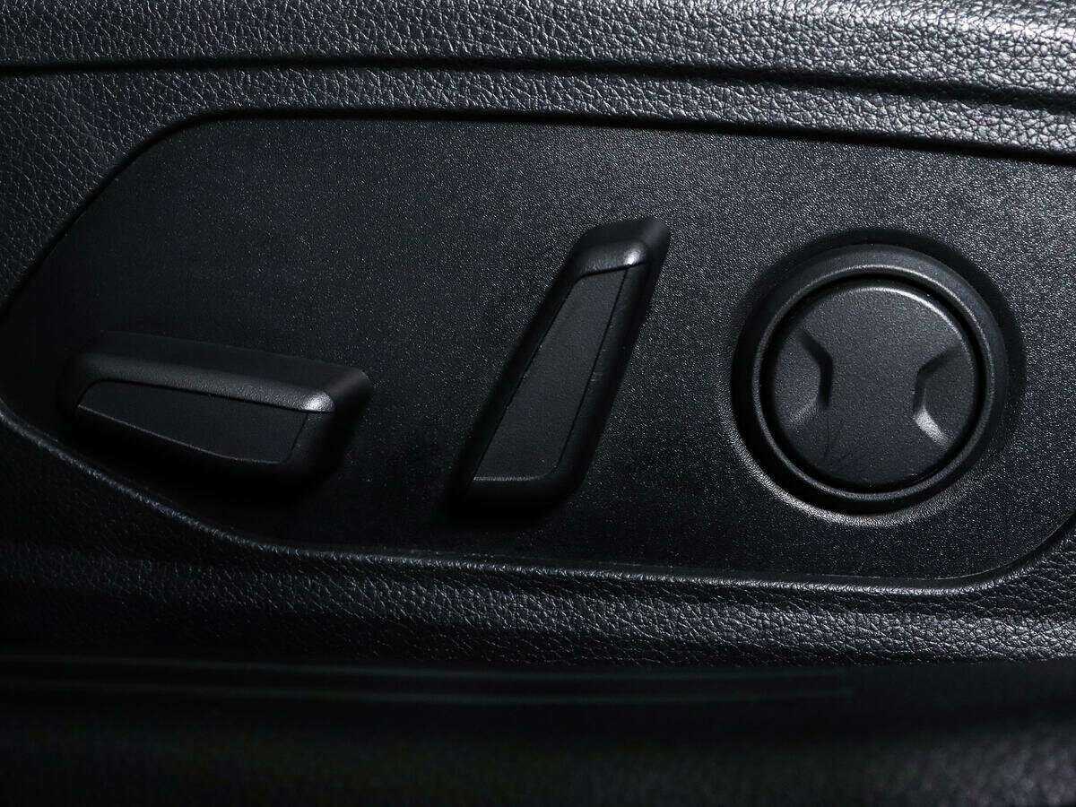 Купить Kia K5 с пробегом. Фото: #20