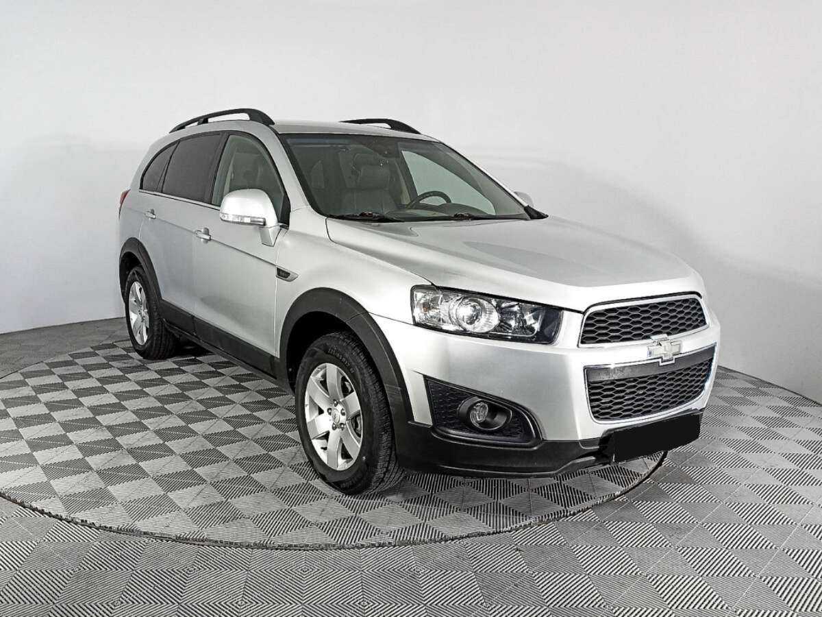 Купить Chevrolet Captiva с пробегом. Фото: #2