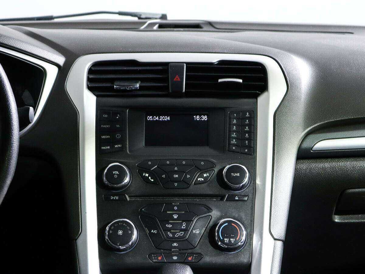 Купить Ford Mondeo с пробегом. Фото: #9