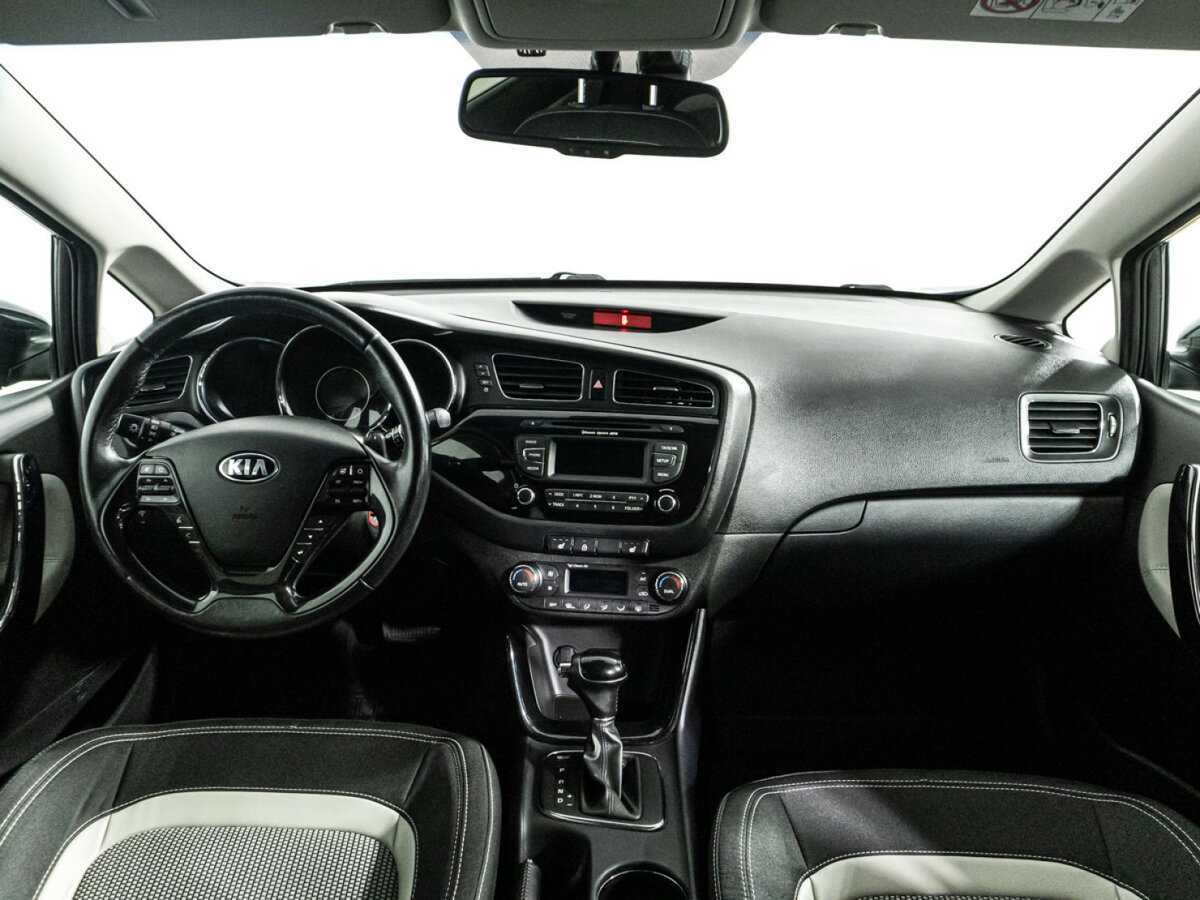 Купить Kia Ceed с пробегом. Фото: #12