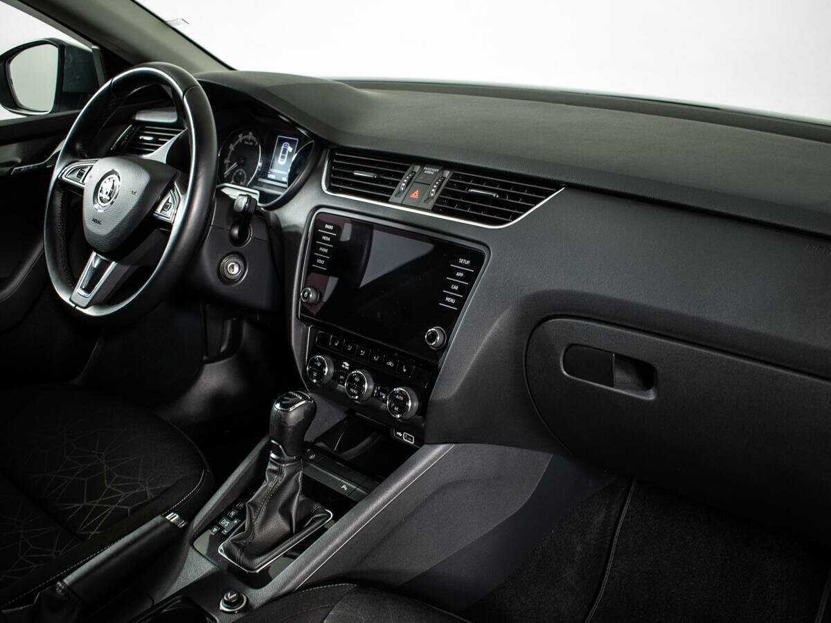 Купить Skoda Octavia с пробегом. Фото: #8