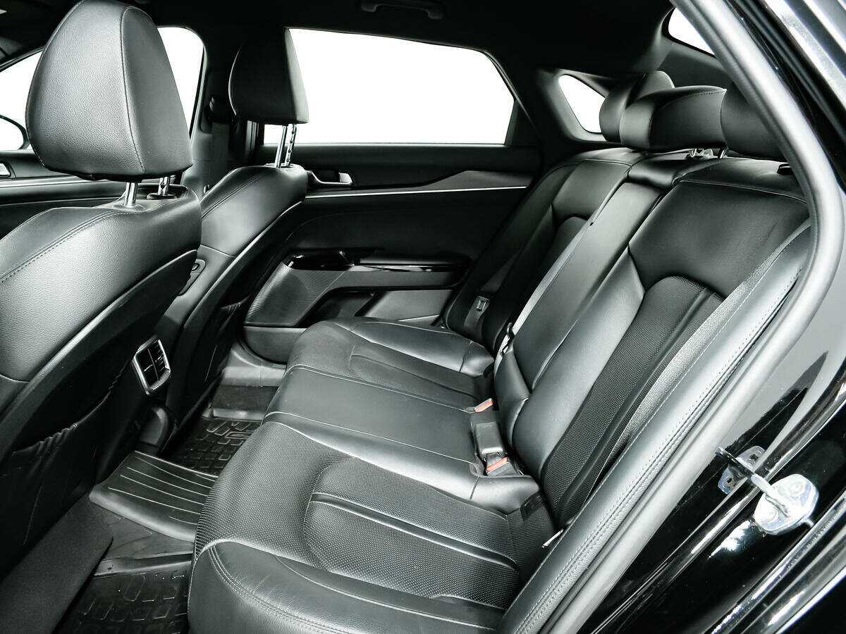 Купить Kia K5 с пробегом. Фото: #9