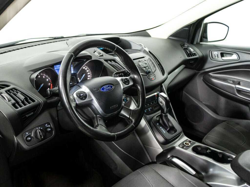 Купить Ford Kuga с пробегом. Фото: #10