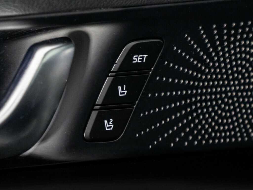 Купить Kia K5 с пробегом. Фото: #16