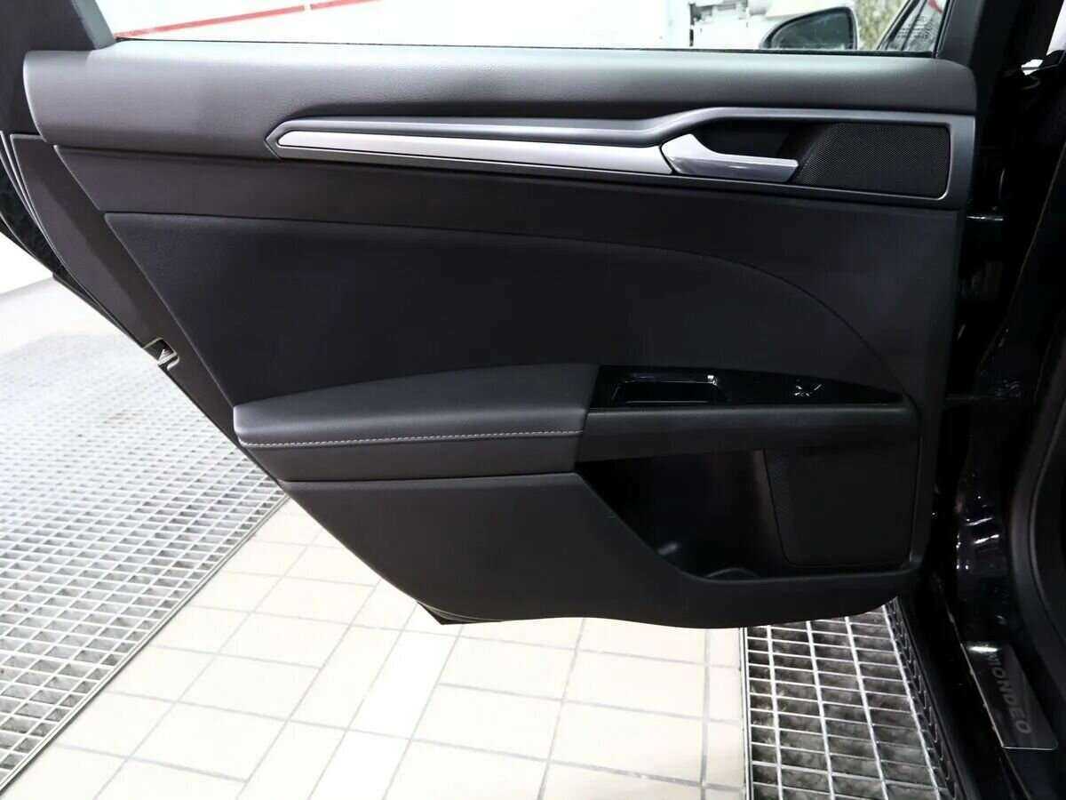 Купить Ford Mondeo с пробегом. Фото: #12