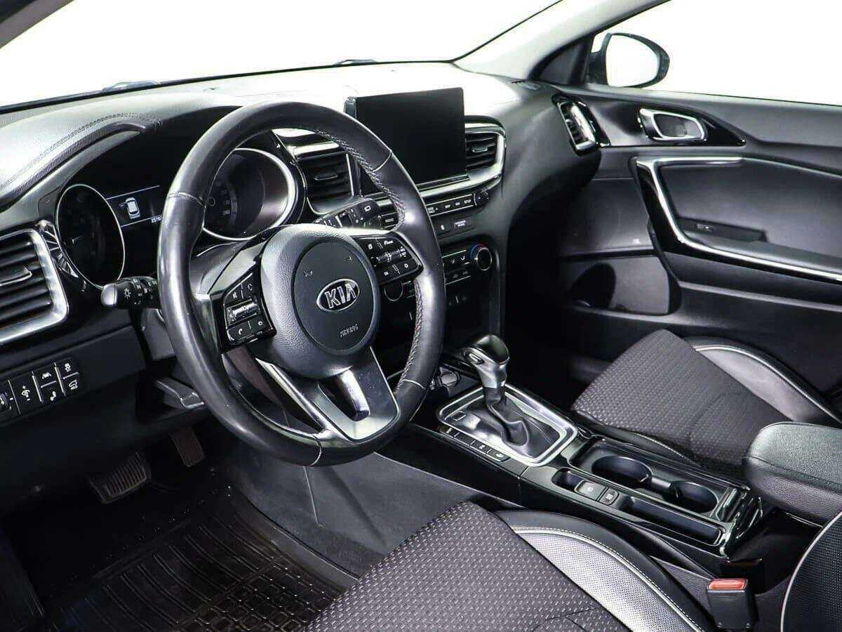 Купить Kia Ceed с пробегом. Фото: #14