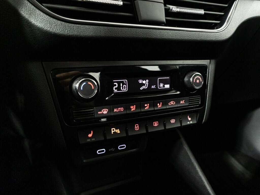 Купить Volkswagen Polo с пробегом. Фото: #15