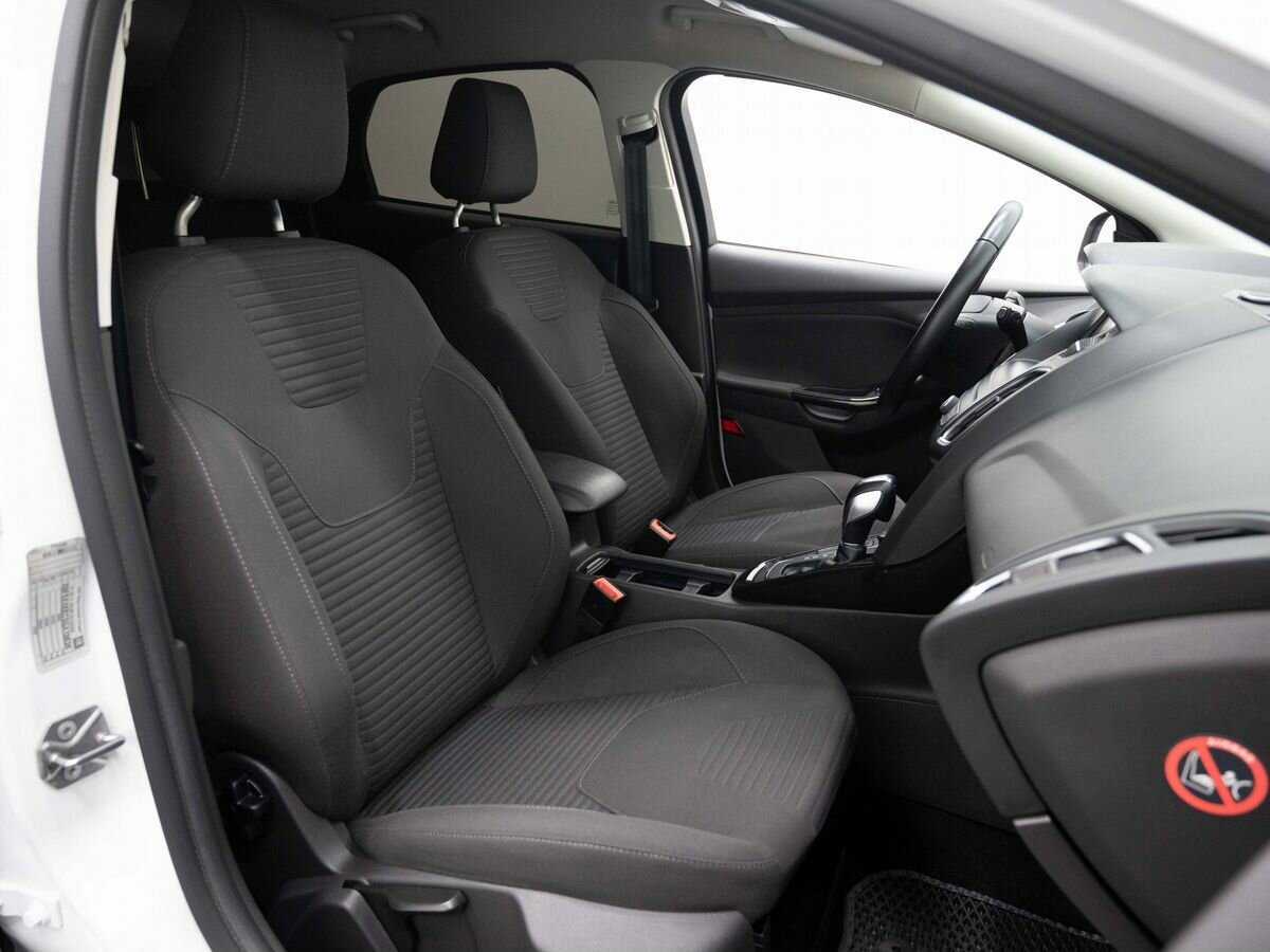 Купить Ford Focus с пробегом. Фото: #11