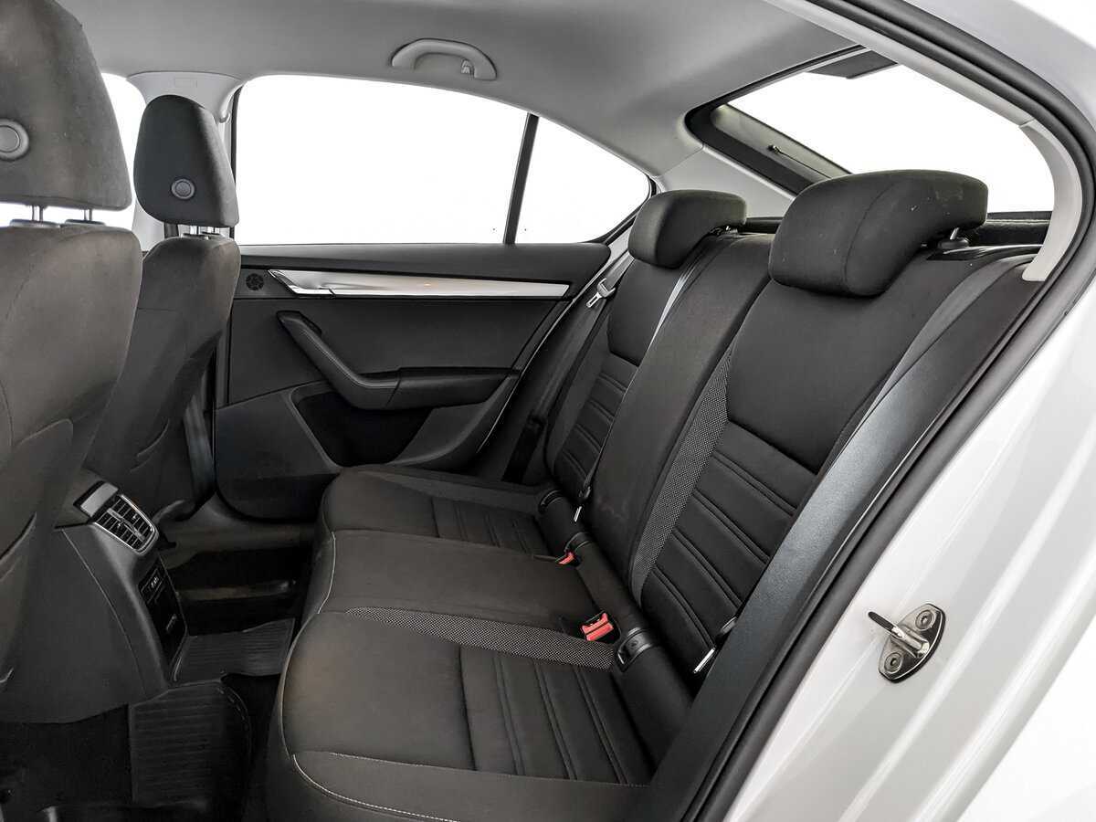 Купить Skoda Octavia с пробегом. Фото: #11