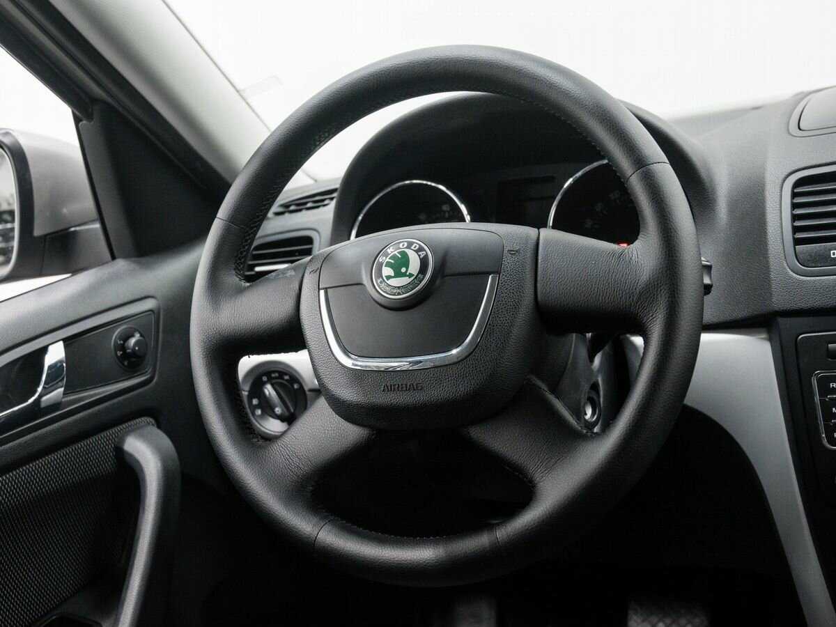 Купить Skoda Yeti с пробегом. Фото: #10