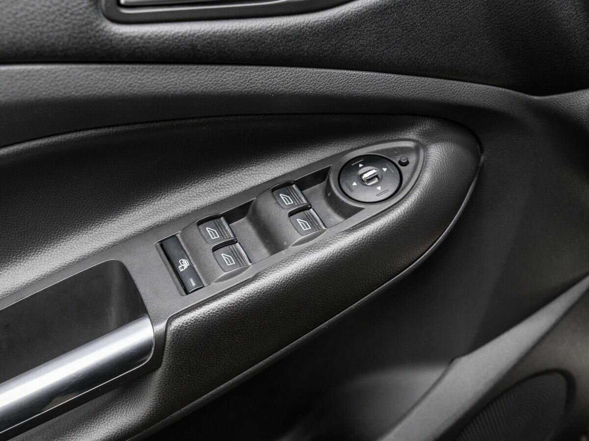 Купить Ford Kuga с пробегом. Фото: #15