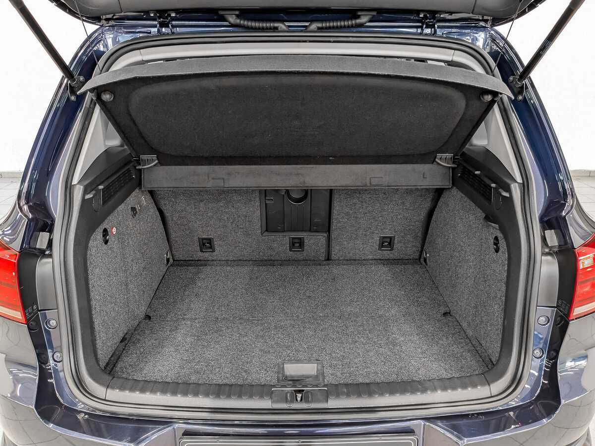 Купить Volkswagen Tiguan с пробегом. Фото: #9