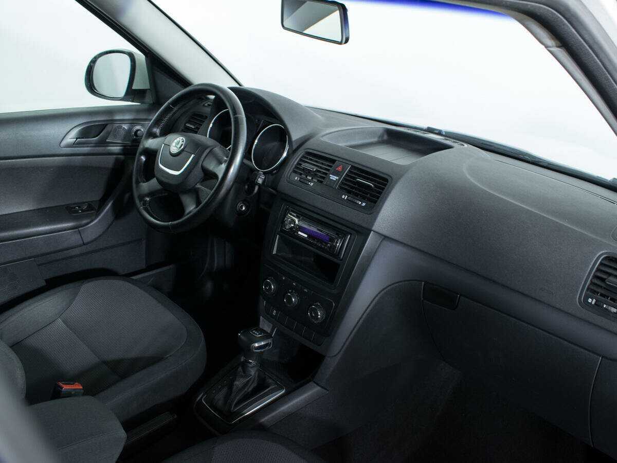 Купить Skoda Yeti с пробегом. Фото: #8