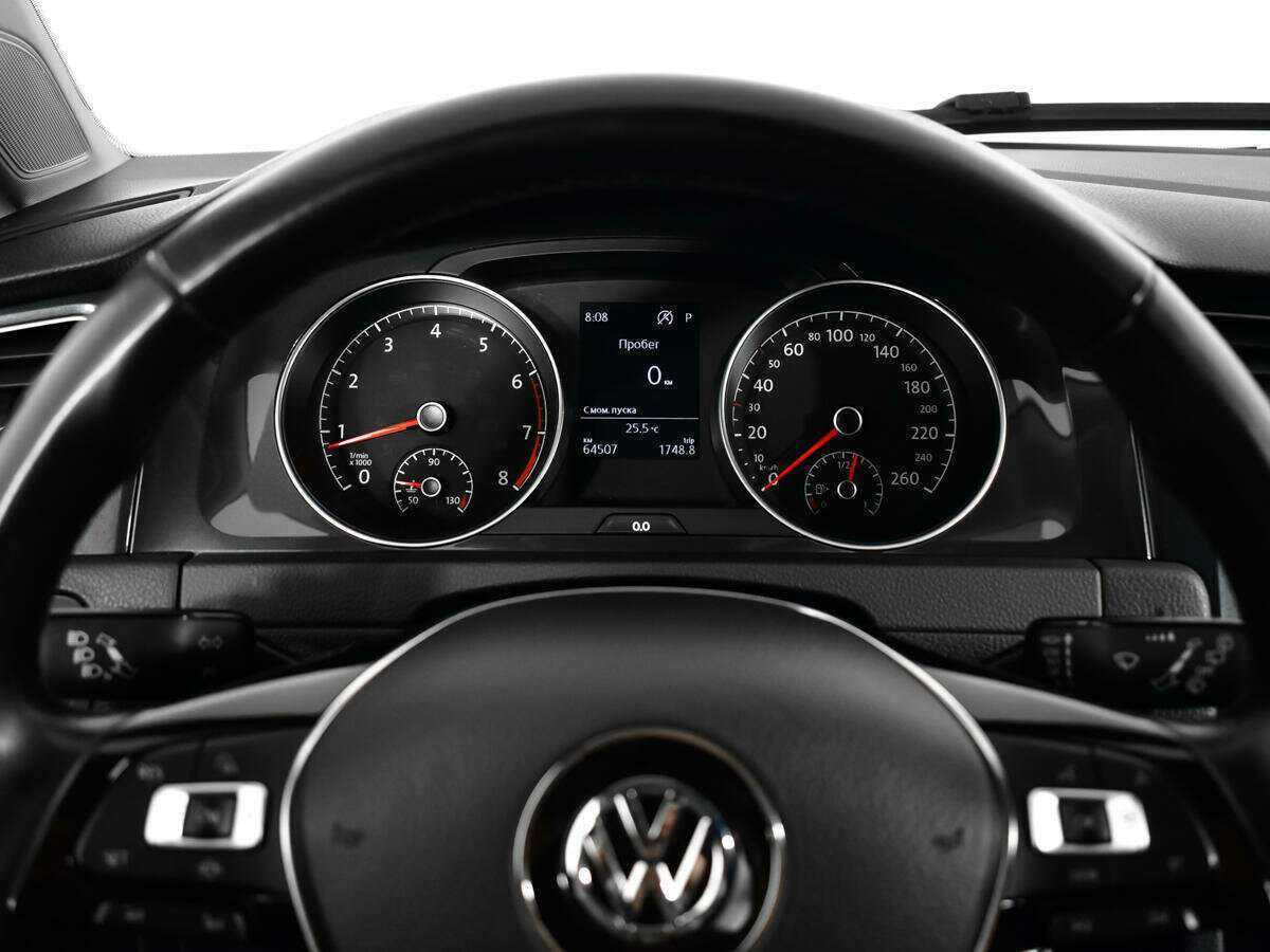 Купить Volkswagen Golf с пробегом. Фото: #8