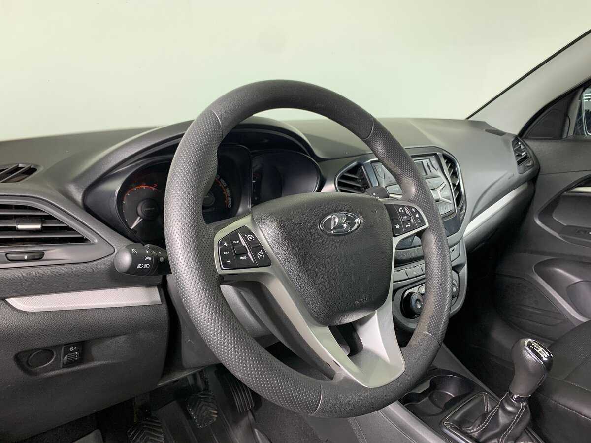 Купить Lada (ВАЗ) Vesta с пробегом. Фото: #11