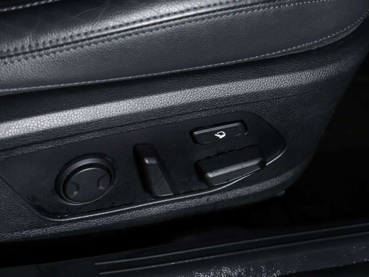 Купить Kia K5 с пробегом. Фото: #16