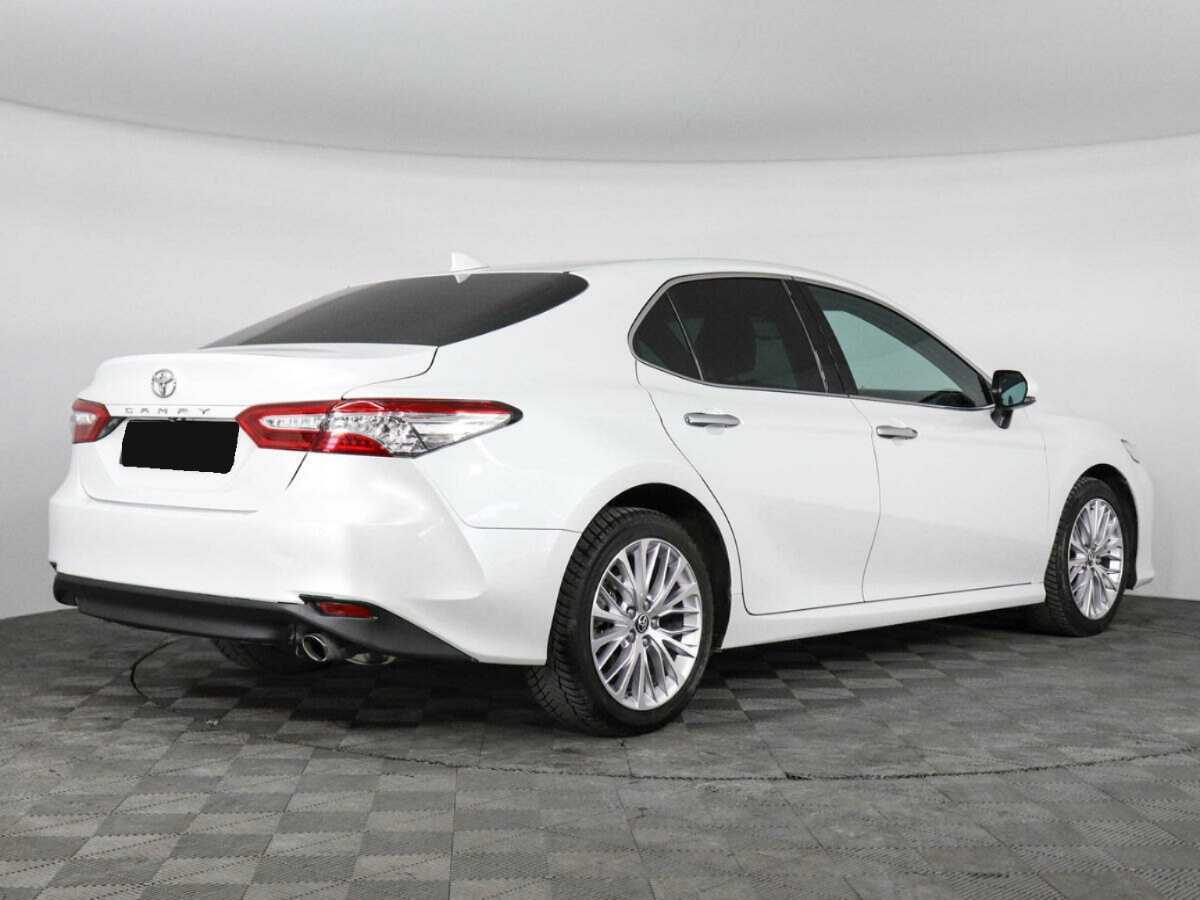 Купить Toyota Camry с пробегом. Фото: #4